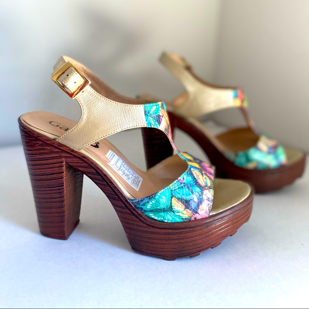 Woman’s shoes